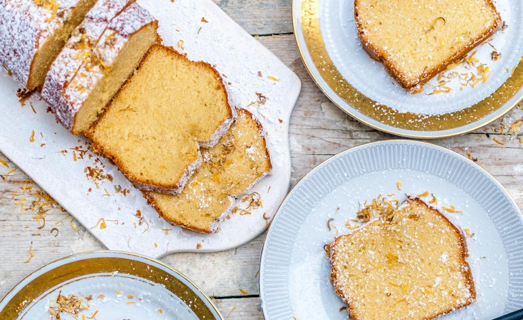 Zitronenkuchen aus Backmischung von Kuchentratsch von oben